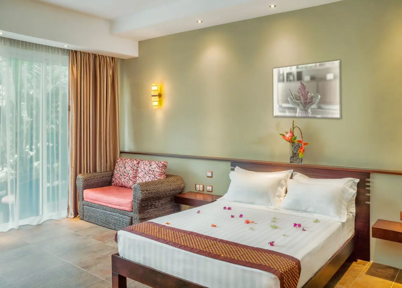 Superior room with kitchenette